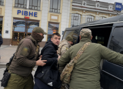 Мужчину, который выехал из Алешек на Украину, в первый же день задержали ТЦК