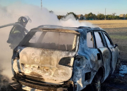 В Михайловке попавшее в ДТП авто сгорело дотла