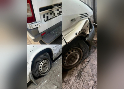 Два автомобиля скорой помощи подорвались на мине в Алешках: погиб водитель