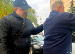 52-летнего жителя Херсонщины задержали за охрану тюрьмы и защиту города от бунта