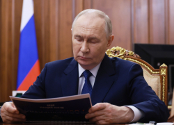 Путин разрешил не переводить украинские документы для гражданства РФ