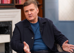 Херсонский депутат Хлань: пункты пропуска будут открыты через линию фронта