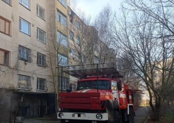 МЧС показало кадры пожара в Новой Каховке, в котором пострадал 81-летний пенсионер