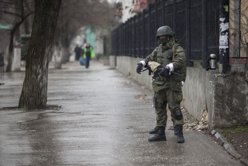 Боевики ВСУ жестоко избили подростков в Херсоне