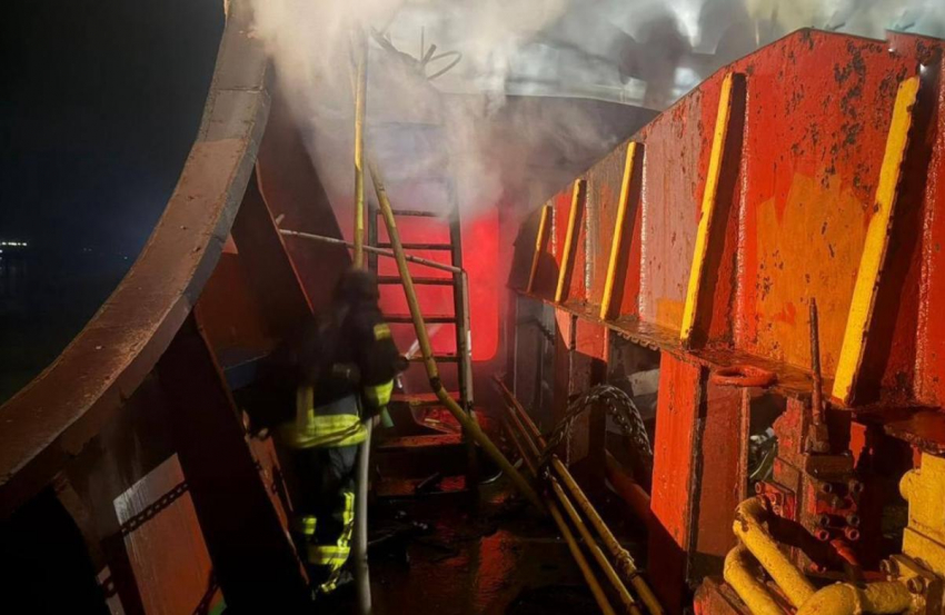 Запад Украины выгорел после комбинированного удара из Херсонщины: энергетику добивают прямо сейчас