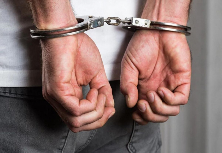 Полицейские на правобережье Херсонщины пытали задержанного мужчину 