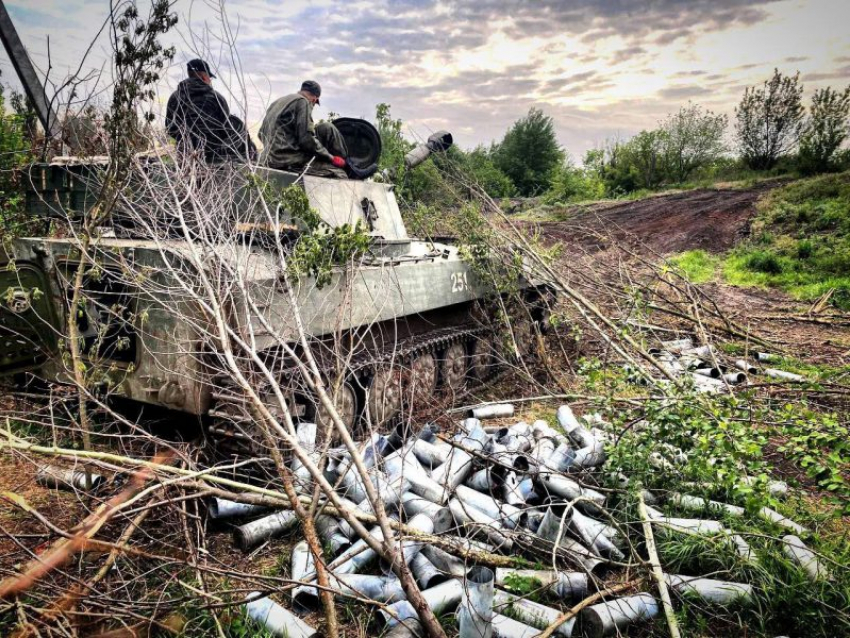 Новости СВО: Зеленский признал поражение, прорыв на Сумы и сотни гробов в Херсоне