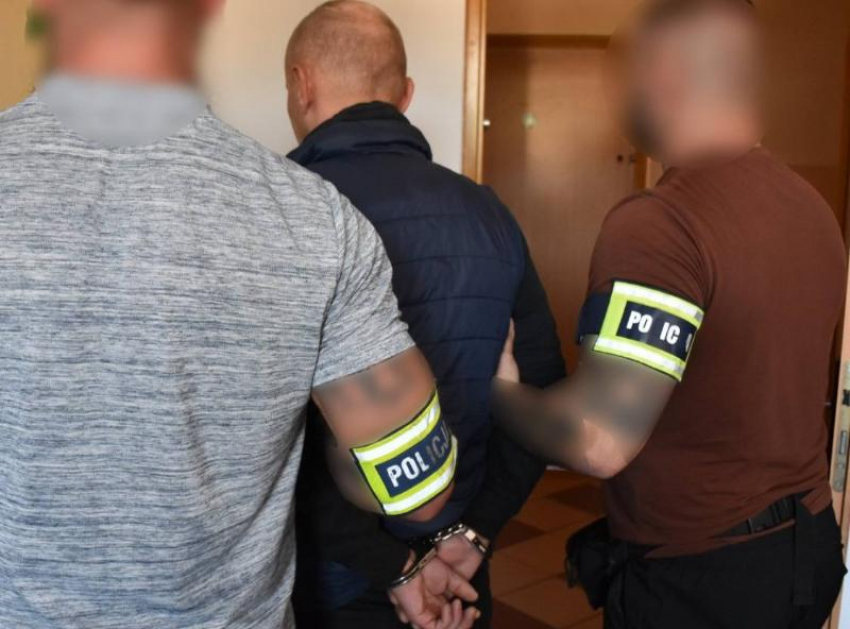 Разыскиваемого Интерполом за изнасилование ребёнка и двойное убийство херсонца задержали в Польше 