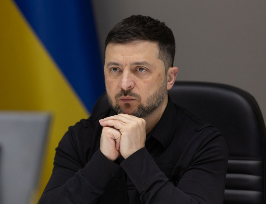 Axios: Зеленский согласился обсуждать российско-американский мирный план