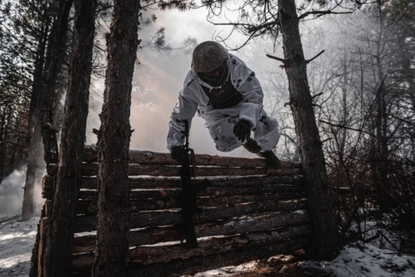 Новости СВО: секретная эскадрилья F-16 охраняет Киев, удар «Орешником», дроноводы жгут ВСУшников в Херсоне