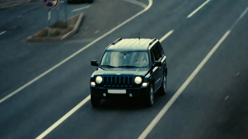 Суд забрал Jeep у жителя Херсонщины, который гонял по «встречке» без прав