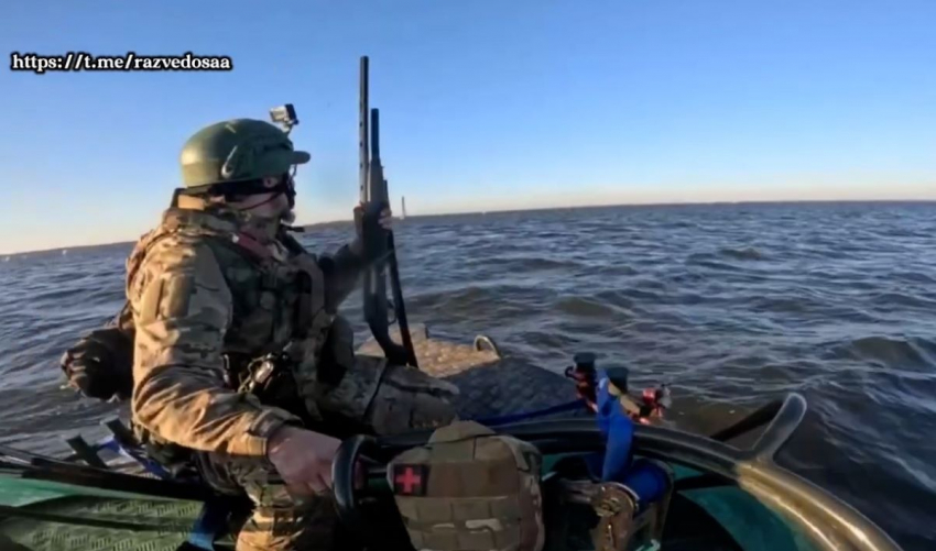 В Сети завирусилось эпичное видео боя русских солдат против роя дронов ВСУ на Днепре