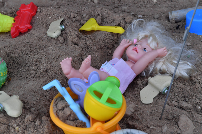 Боевики ВСУ минируют перекрестки улиц в Херсоне и ждут ВС РФ