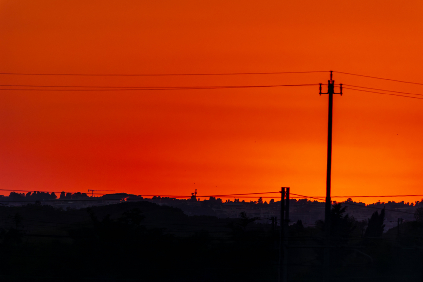 Крики о помощи из Чулаковки, Абрикосовки и Бехтер тонут в «отключениях света»