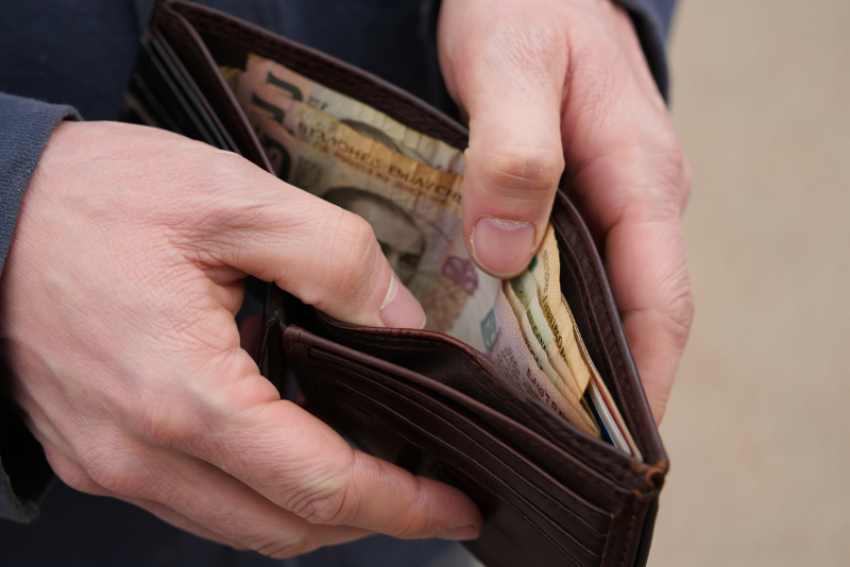 Херсонцы высмеяли статистику о зарплате в 47 тысяч рублей