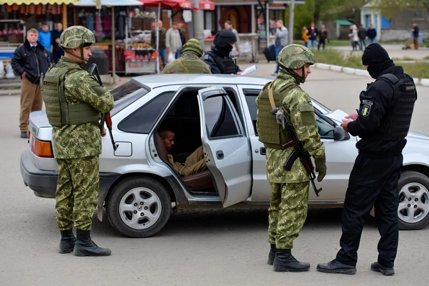 В Херсоне горожан хватают прямо на рынках и отправляют в военкоматы