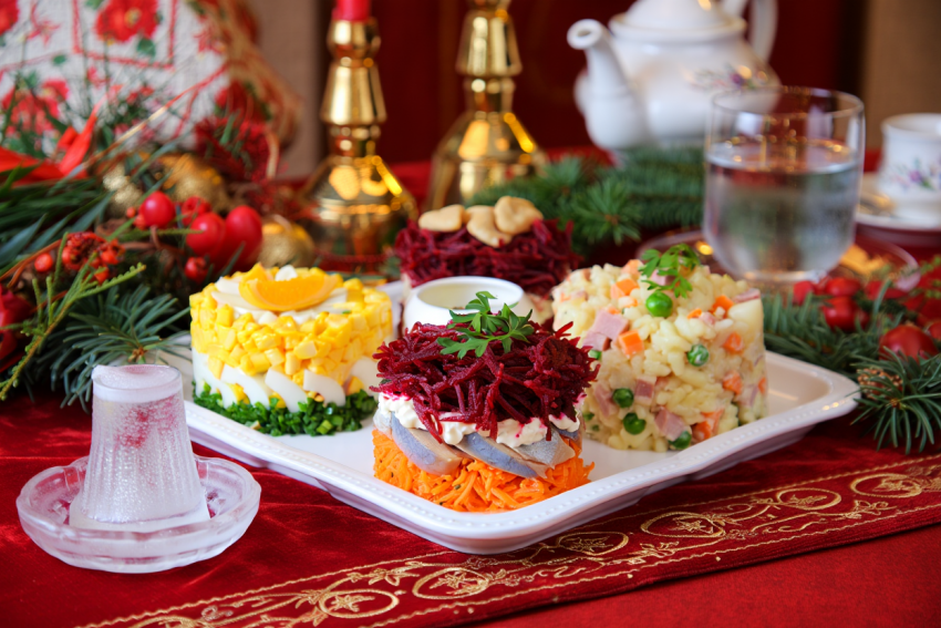 Стало известно, во сколько обойдётся новогодний салат оливье для херсонцев