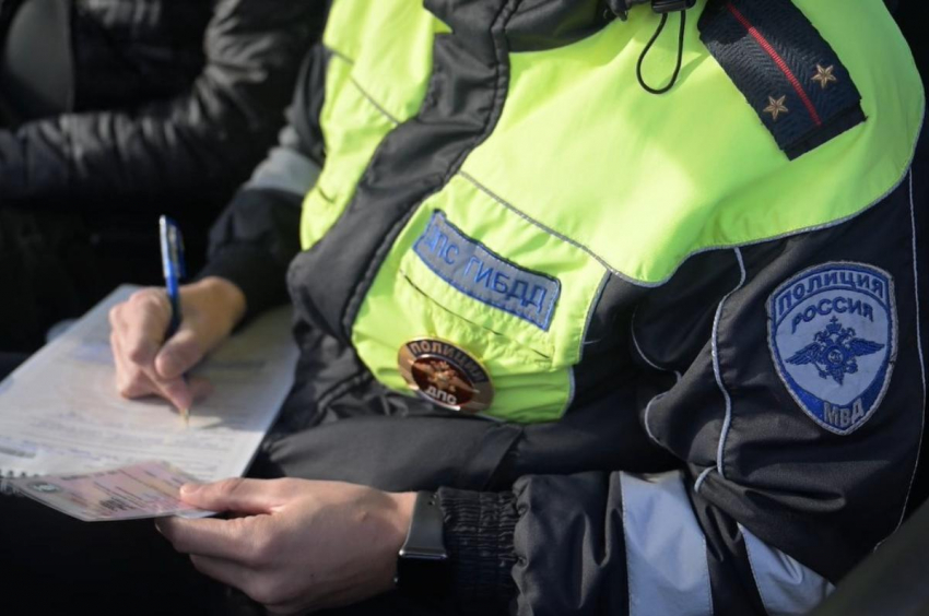 Пьяный херсонец снёс опору ЛЭП в Новоалексеевке