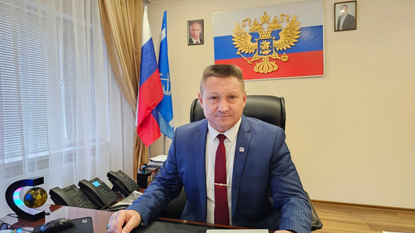 Дрон ВСУ ранил в голову главу Скадовского округа Александра Дудку