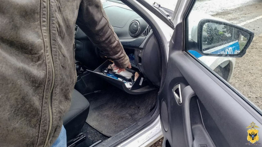 Питерский водитель попытался откупиться на трассе Херсонщины — не вышло