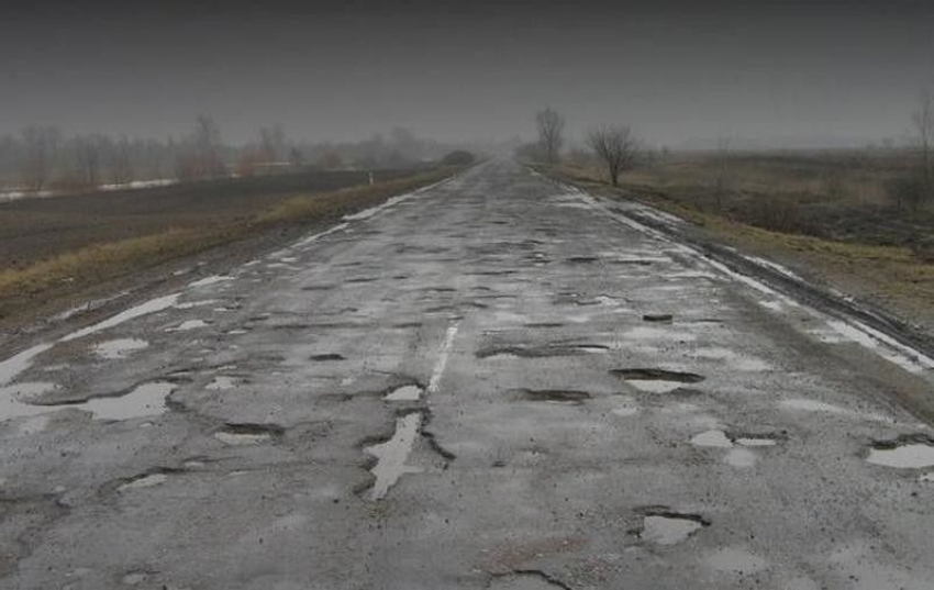 Жители Херсонской области едут 70 км по дороге смерти, чтобы оформить недвижимость