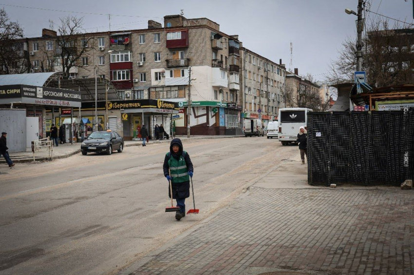 Средняя зарплата в Херсонской области остаётся одной из самых низких в стране