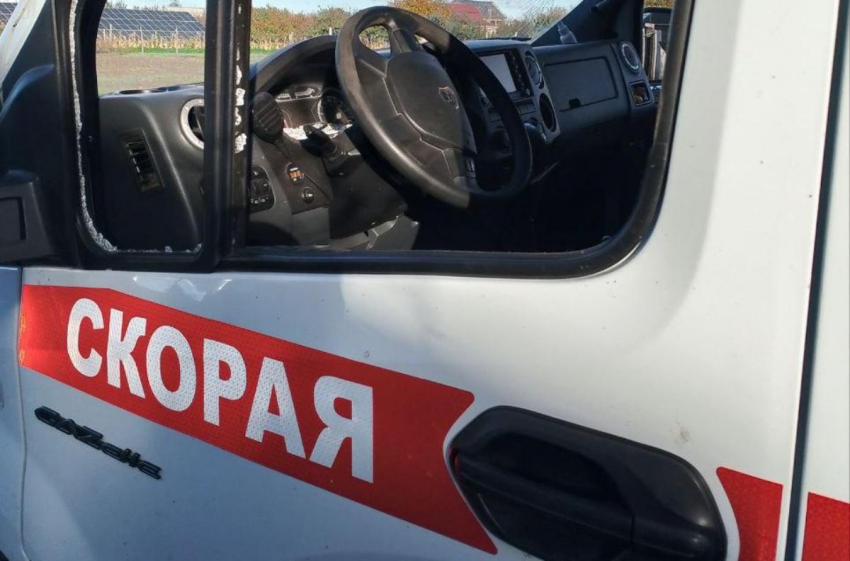 Сотрудник Голопристанской ЦРБ на велосипеде попал под удар дрона ВСУ