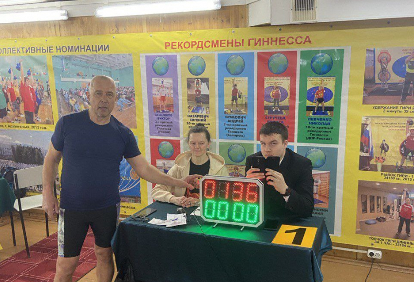 Херсонский пенсионер 270 раз поднял гирю на чемпионате мира в Беларуси и выиграл золото