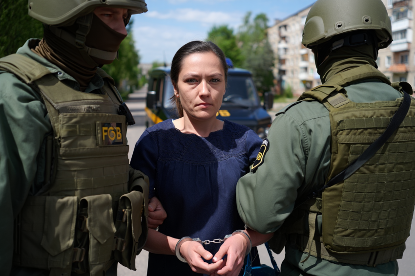 В Херсонской области задержана 55-летняя женщина по подозрению в госизмене