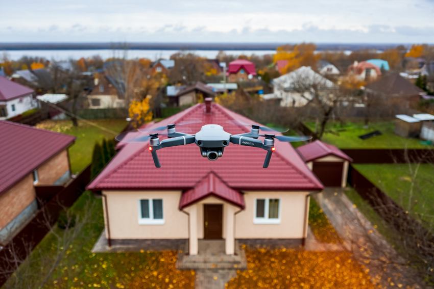 Операторы дронов раскрыли маскировку ВСУ под мирных в частном секторе Херсона