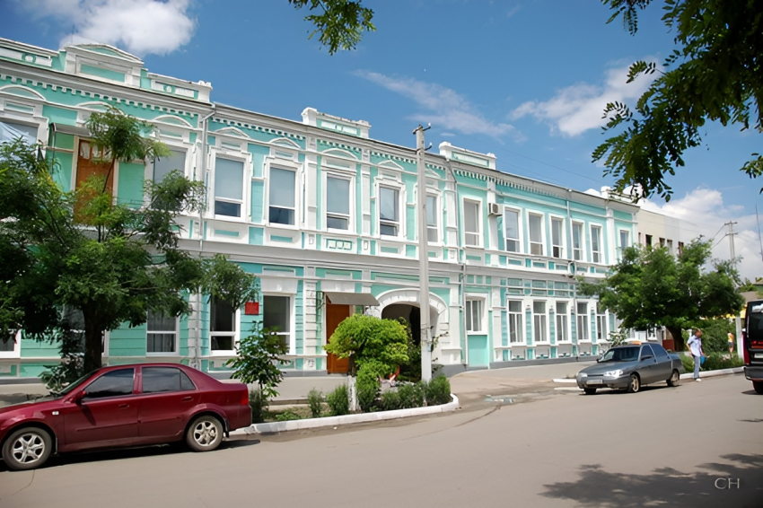 Почти 20 млн рублей потратят на ремонт общежития Генического медколледжа