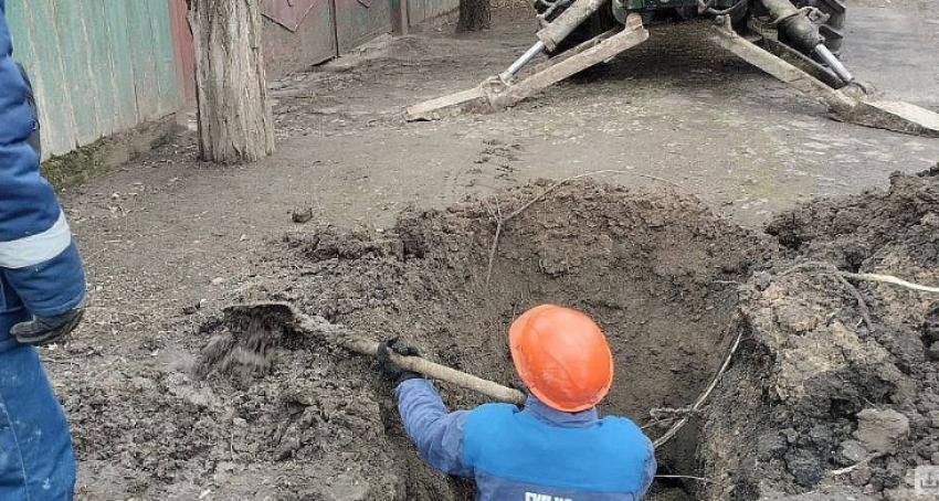 В Верхнем Рогачике ликвидировали порывы на водных магистралях