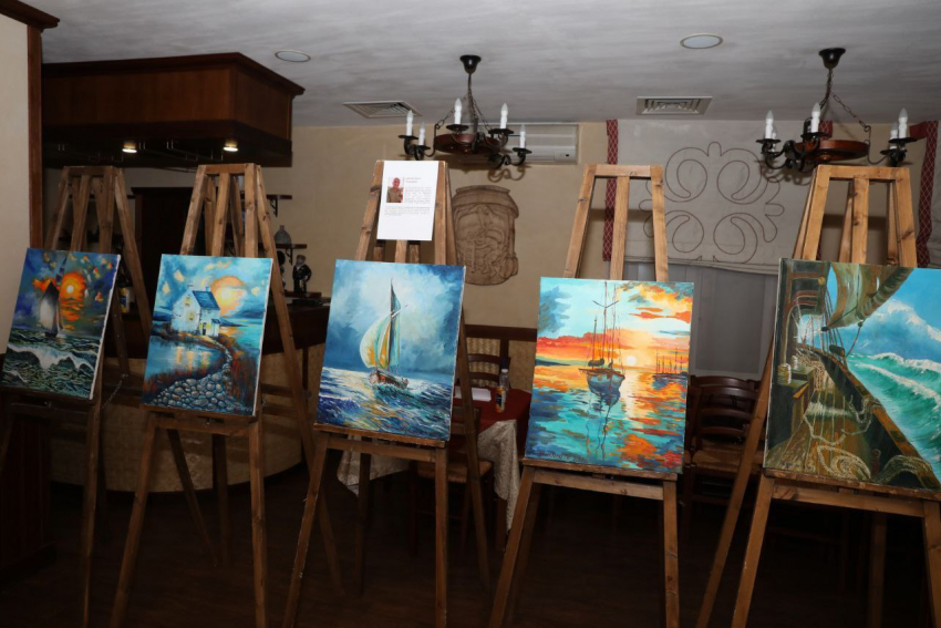 «Отвоеванная у конкурентов жена стала моей музой»: известный херсонский художник Шелестенко раскрыл секреты творчества