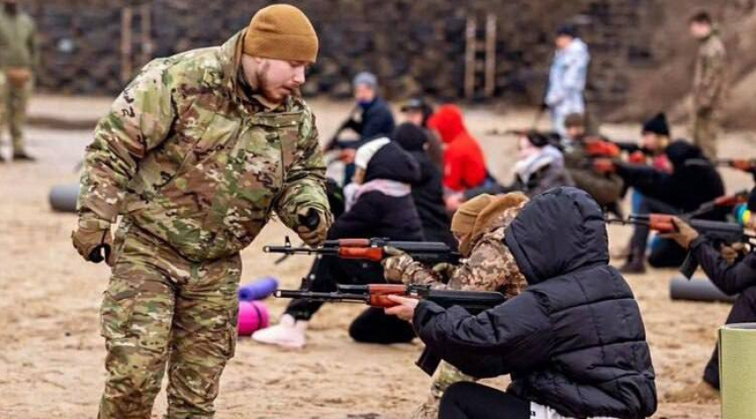 Херсонцев будут готовить к войне с 14 лет