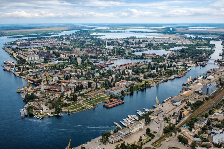 Плавучий остров многоэтажек: история херсонского микрорайона Корабел 